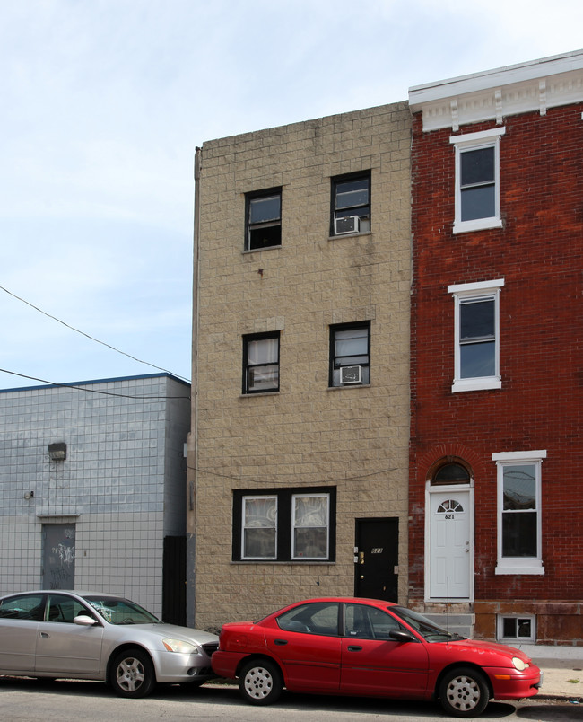 623 Dickinson St in Philadelphia, PA - Building Photo - Building Photo