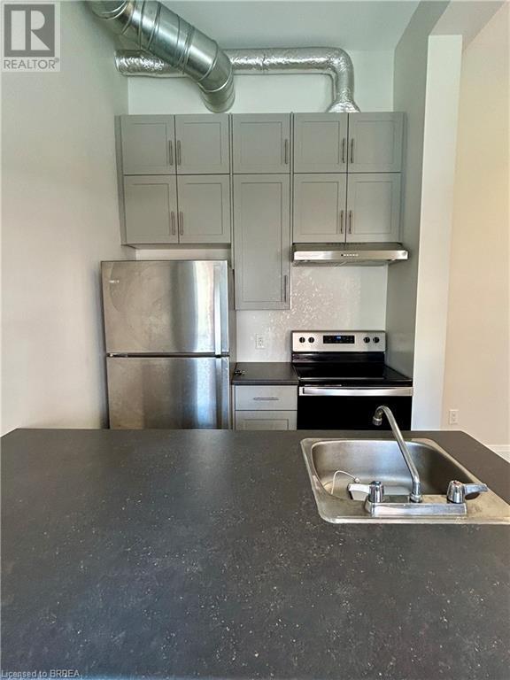 property at 11 Queen St