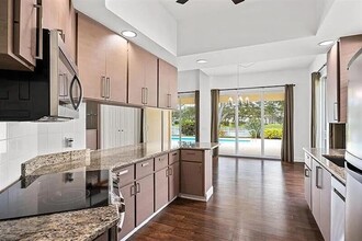 273 Kelsey Park Cir in Palm Beach Gardens, FL - Building Photo - Building Photo