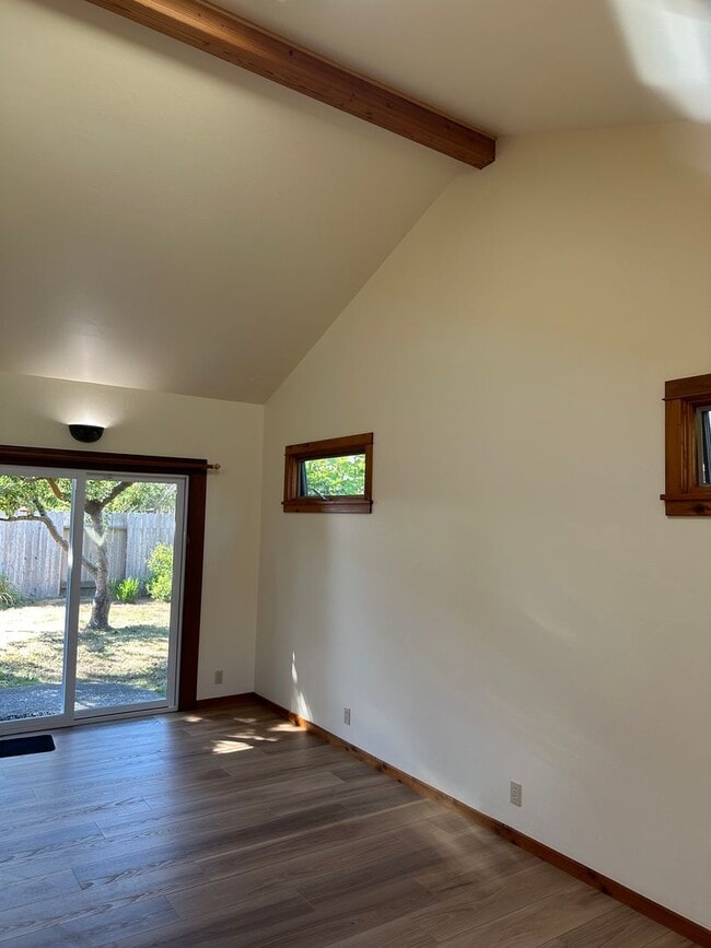 property at 1658 10th St