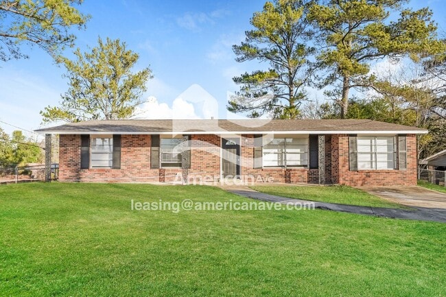 property at 5905 Luna Dr