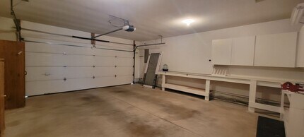 1583 SW James St in McMinnville, OR - Building Photo - Building Photo