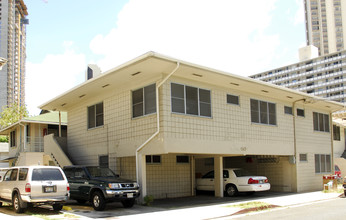 1947-1949 Kahakai Dr in Honolulu, HI - Building Photo - Building Photo