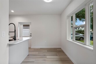 1303 Noble Pl in Orlando, FL - Building Photo - Building Photo