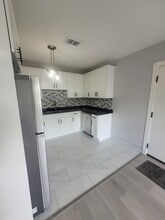 3848 25th Ave, Unit 5 in Schiller Park, IL - Building Photo - Building Photo