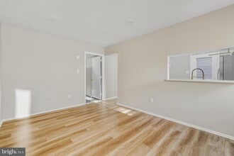 18 Madison St in Swedesboro, NJ - Building Photo - Building Photo