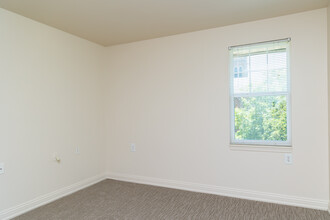 Crawford Square Apartments in Pittsburgh, PA - Building Photo - Interior Photo