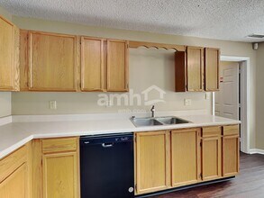 12154 Brushfield Ln in Fishers, IN - Building Photo - Building Photo
