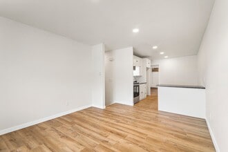 Twin Peaks in Oregon, WI - Foto de edificio - Building Photo