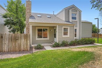 11873 E Cornell Cir in Aurora, CO - Building Photo - Building Photo