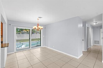 2149 NE 58th St in Fort Lauderdale, FL - Foto de edificio - Building Photo