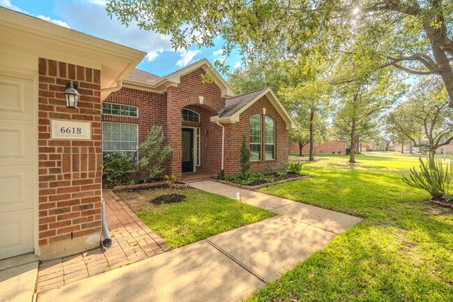 6618 Trenton Lake Ln in Houston, TX - Building Photo - Building Photo