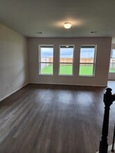 21279 Catalina Palm Dr in Cypress, TX - Foto de edificio - Building Photo