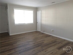 2145 Louisiana Ave in Savannah, GA - Foto de edificio - Building Photo