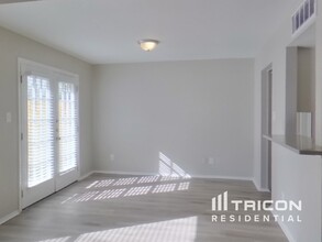 2214 Gladstone Dr in Arlington, TX - Building Photo - Building Photo