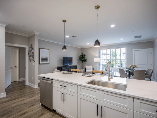 Scotch Plains Crossing in Scotch Plains, NJ - Building Photo - Building Photo