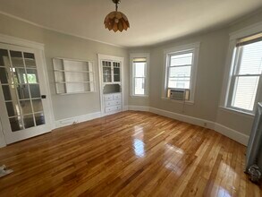 12 Belknap Street, Unit 1 in Arlington, MA - Building Photo - Building Photo