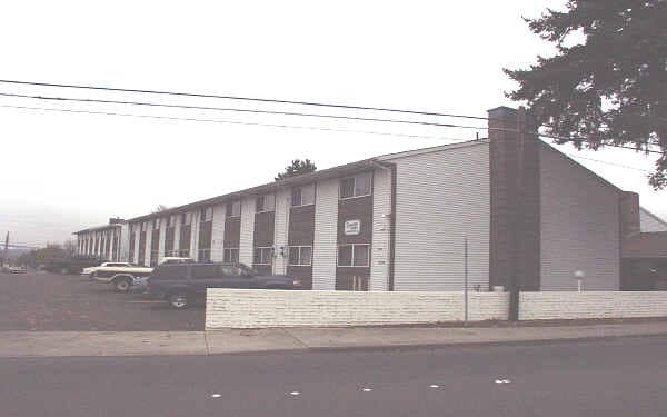 Concord Arms Apartments in Vancouver, WA - Building Photo - Building Photo