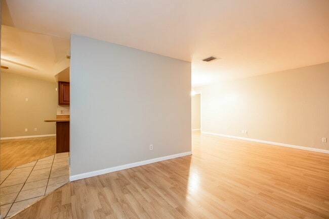 923 SE 19th St in Cape Coral, FL - Building Photo - Building Photo