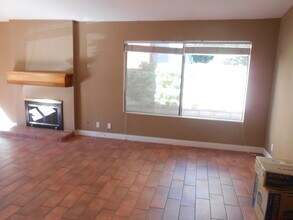 22431 Rippling Brook in Lake Forest, CA - Building Photo - Building Photo