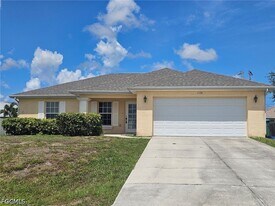 1156 NW 5th Pl in Cape Coral, FL - Building Photo