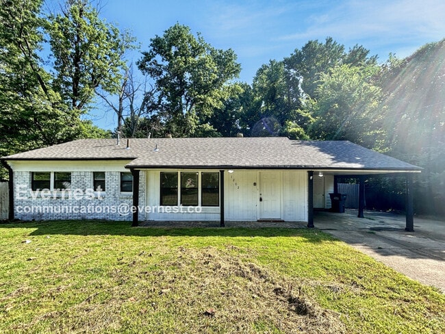 property at 1202 Town and Country Dr
