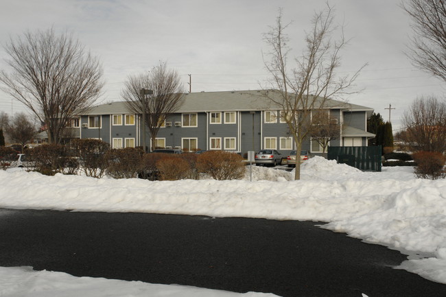 Valley Place in Spokane, WA - Foto de edificio - Building Photo