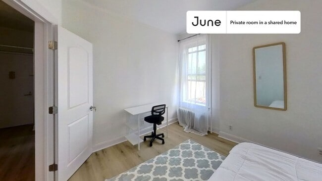 Private bedroom in 4 bed/1 bath Home in Brooklyn, NY - Building Photo - Building Photo