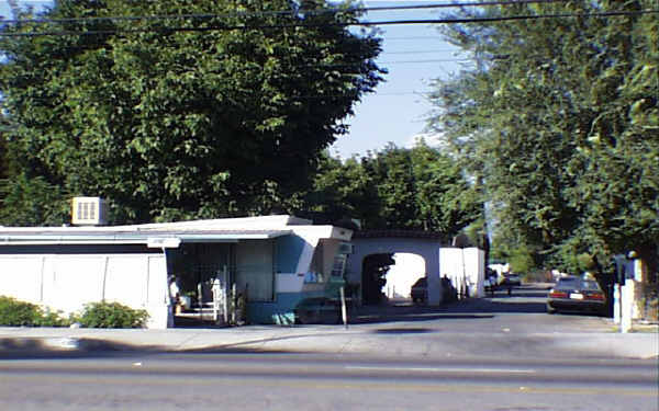 10107 Garvey Ave in El Monte, CA - Building Photo