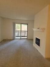 259 N Capitol Ave, Unit 215 in San Jose, CA - Building Photo - Building Photo