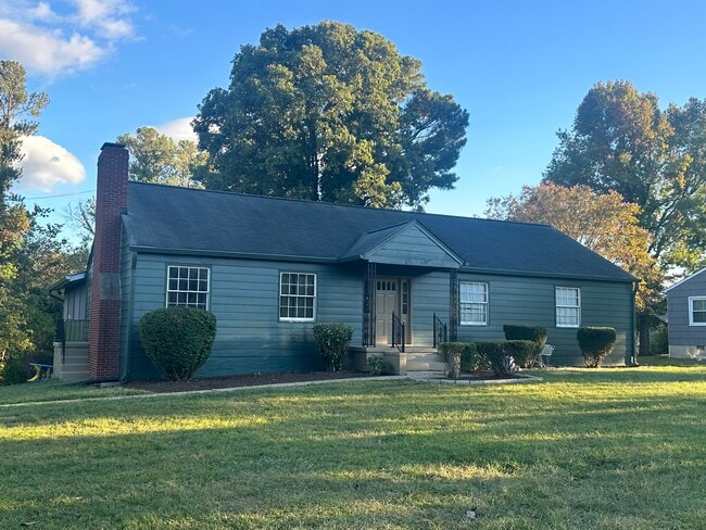 property at 3616 Riverview Dr