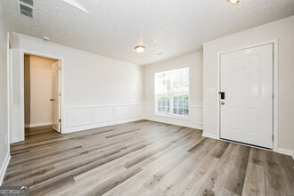 80 E Lawn Ct in Covington, GA - Building Photo - Building Photo