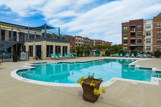 Colony Village in North Chesterfield, VA - Building Photo - Building Photo