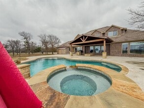 1600 Oak Ridge Estates in Weatherford, TX - Building Photo - Building Photo