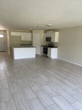 833 Ognon Ct in Poinciana, FL - Building Photo - Building Photo