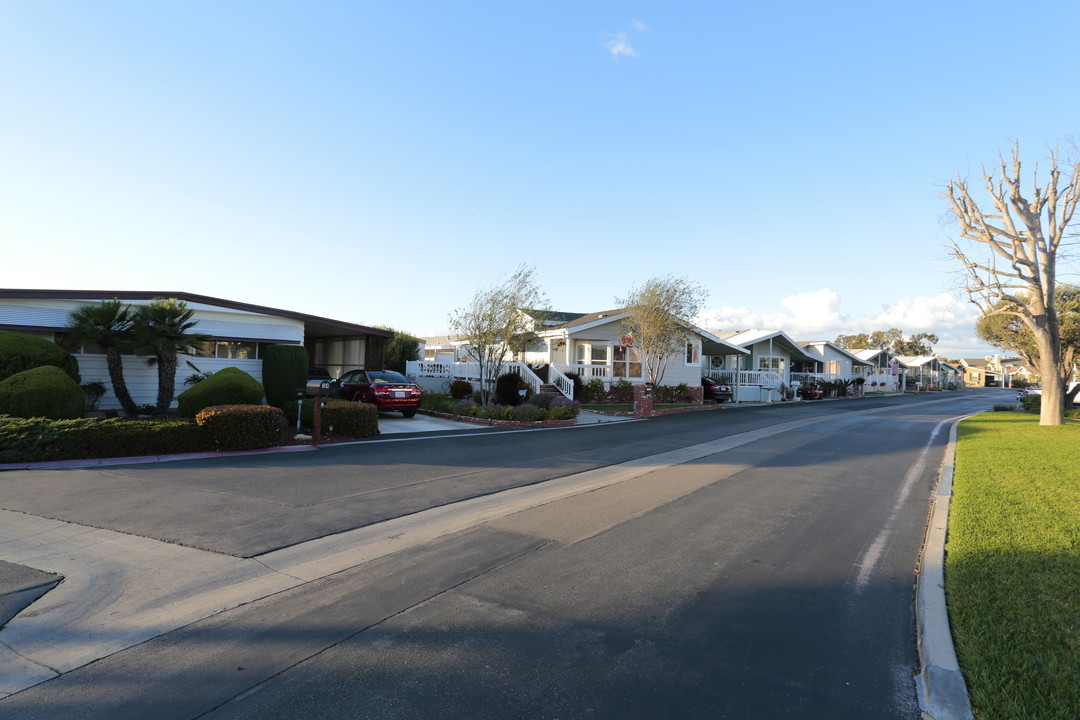 Rancho Del Rey Mobilehome Park in Huntington Beach, CA - Building Photo