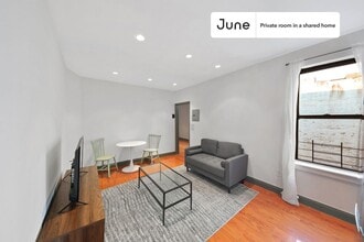 Room in Shared 2 bed/1 bath home in New York, NY - Building Photo - Building Photo