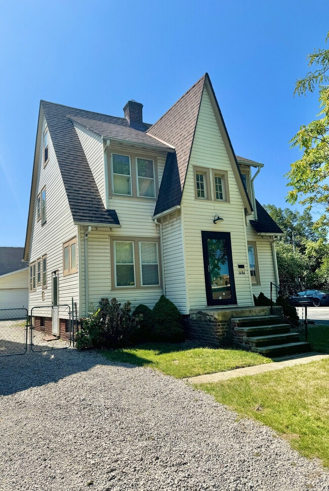 3484 Blanche Ave in Cleveland Heights, OH - Building Photo - Building Photo