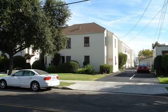 Chateau Lexington in Glendale, CA - Building Photo - Building Photo