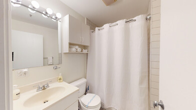 13 Stanhope St, Unit 1D in Boston, MA - Building Photo - Building Photo