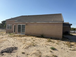 10708 E Avenue R4 in Littlerock, CA - Building Photo - Building Photo