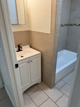 587 Grove St in Irvington, NJ - Foto de edificio - Building Photo