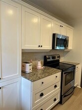 10236 Regal Oaks Dr in Dallas, TX - Building Photo - Building Photo