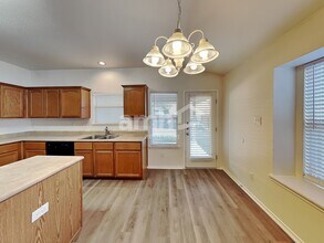 11039 Arabian Palm in San Antonio, TX - Foto de edificio - Building Photo