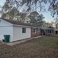 209 Walnut St in Greenwood, SC - Foto de edificio - Building Photo