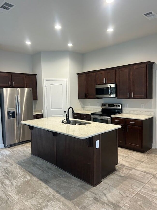 6914 Summerset Dr in Gulf Shores, AL - Building Photo - Building Photo
