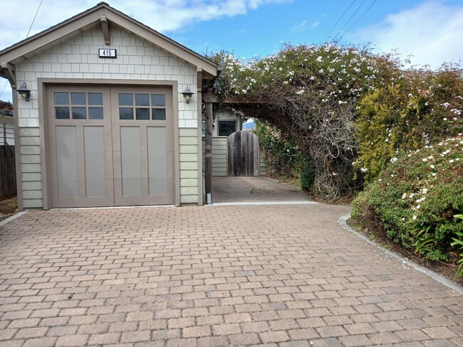 property at 415 Spruce St