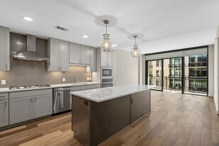 2511 Willowick Rd in Houston, TX - Building Photo