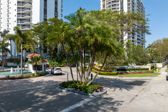 Harborside at The Waterways in Aventura, FL - Building Photo - Building Photo