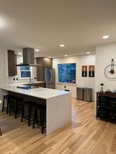 13814 W Robin Trl in New Berlin, WI - Building Photo - Building Photo